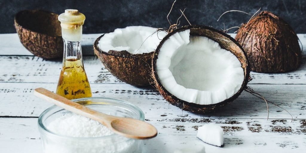 Egg and Coconut Oil Hair Treatment